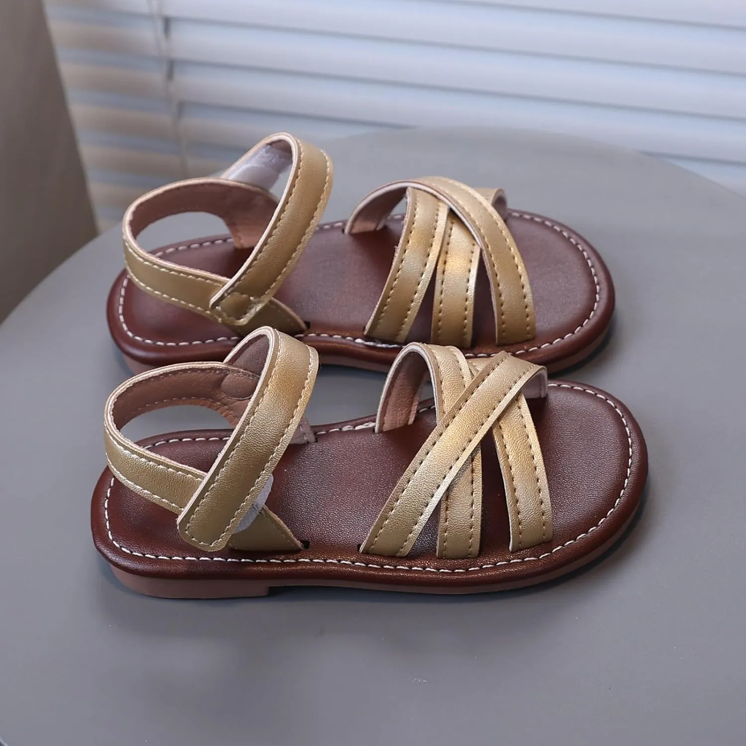 2025 Girls Casual Sandals Fashion Outdoor Sport Walking Footwear with Ankle Strap Summer Slip-On Beach Vacation Slides Comfortable Cute Kids Open Toe Slippers Breathable Dressy Party Dance Shoes