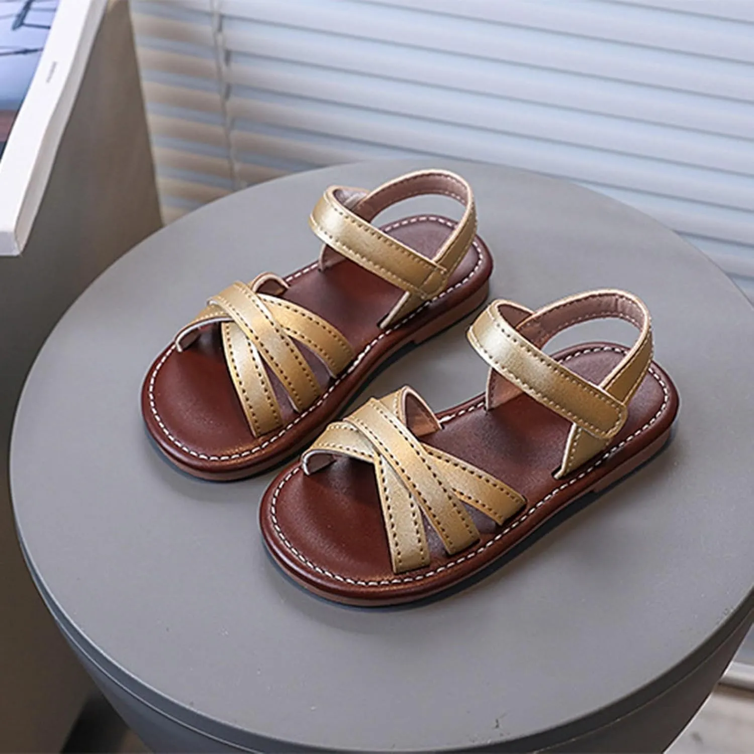 2025 Girls Casual Sandals Fashion Outdoor Sport Walking Footwear with Ankle Strap Summer Slip-On Beach Vacation Slides Comfortable Cute Kids Open Toe Slippers Breathable Dressy Party Dance Shoes