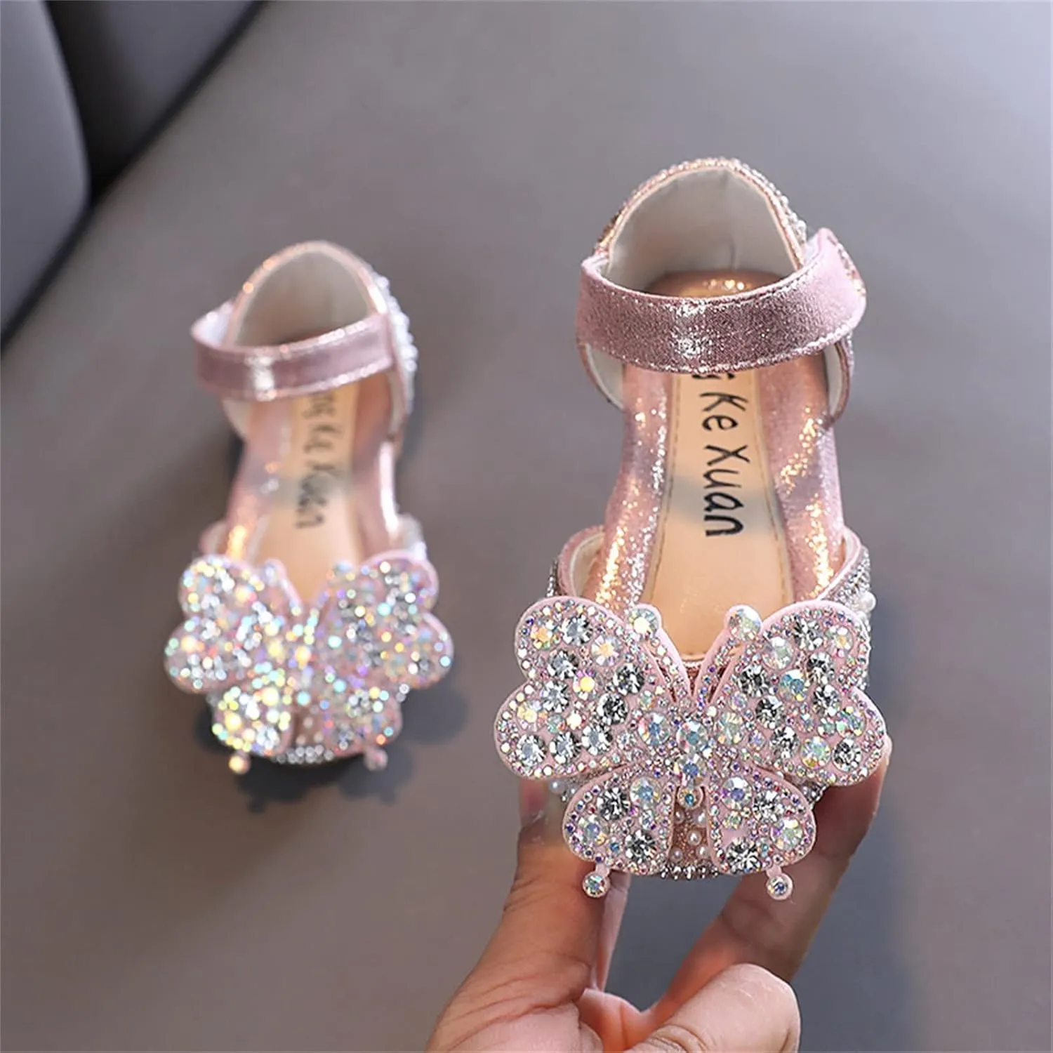 Kids Cloud Sandals Fashion Spring And Summer Children Dance Shoes Girls Dress Performance Princess Strap Leather Sandals