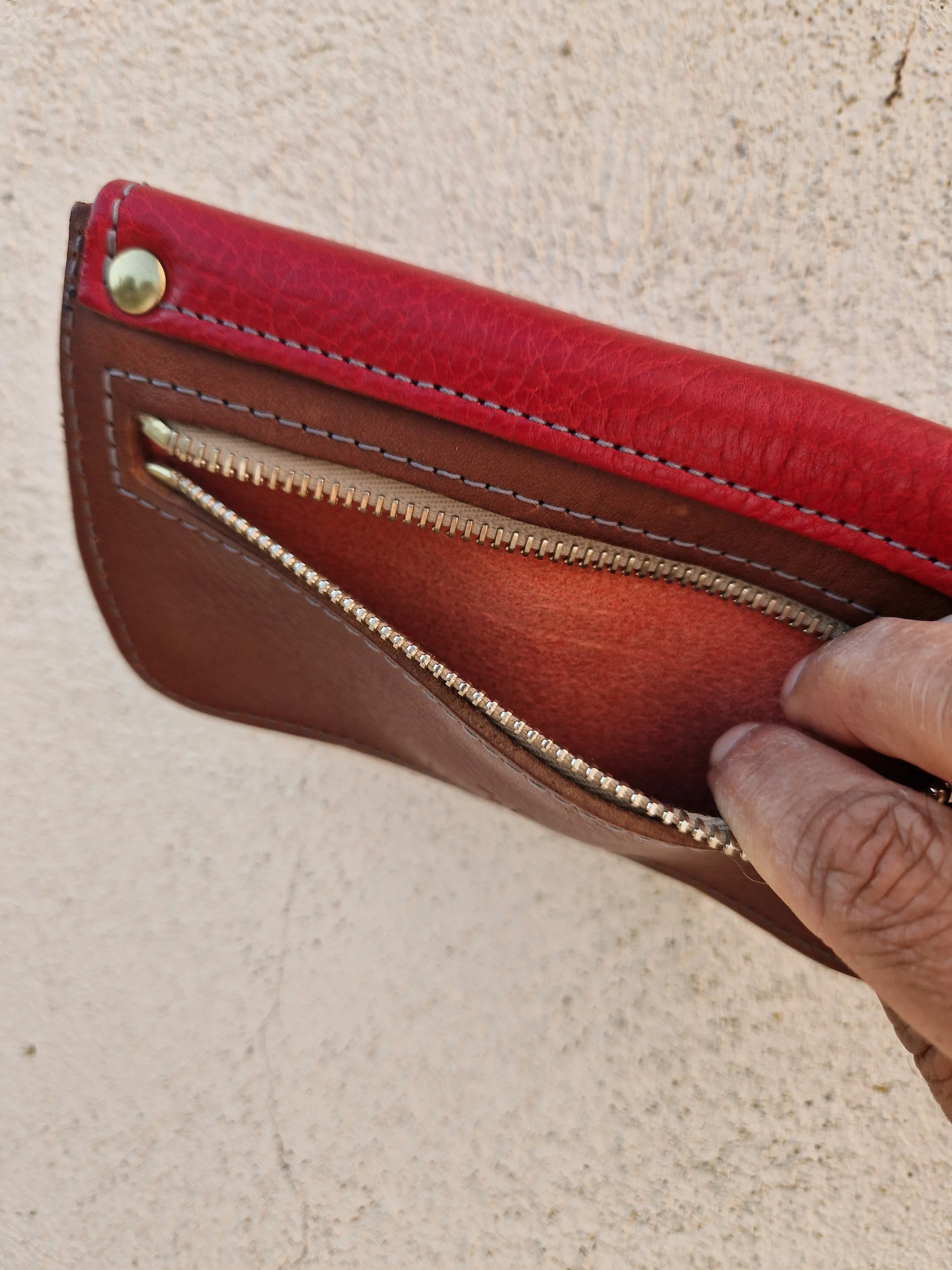 MONEY RECEPTACLE in Chestnut with Scarlet