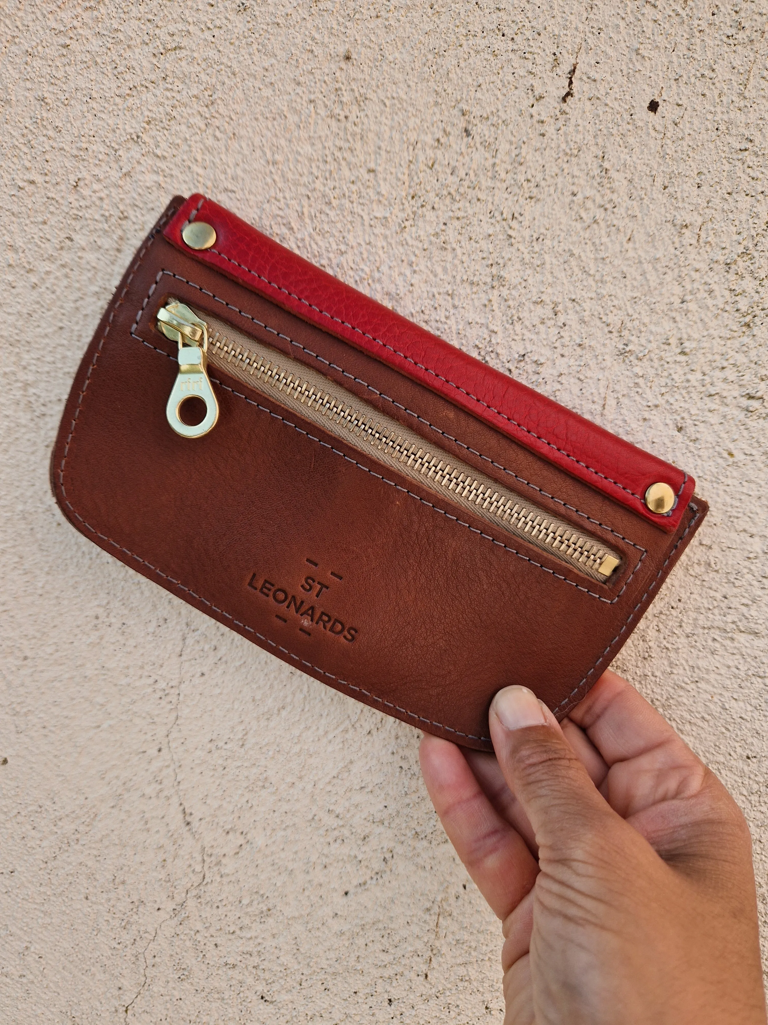 MONEY RECEPTACLE in Chestnut with Scarlet
