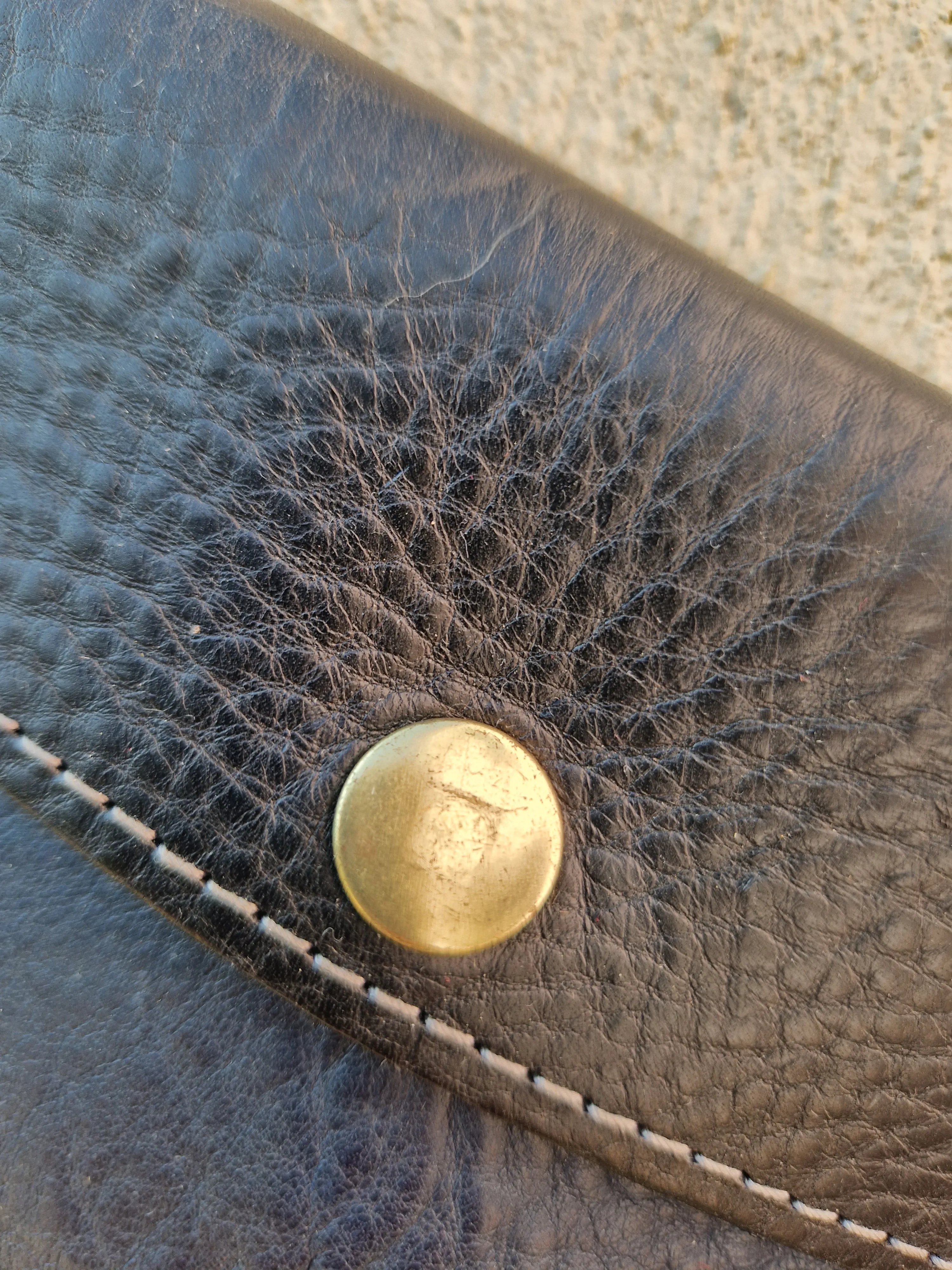 MONEY RECEPTACLE in Cinder black with Blue