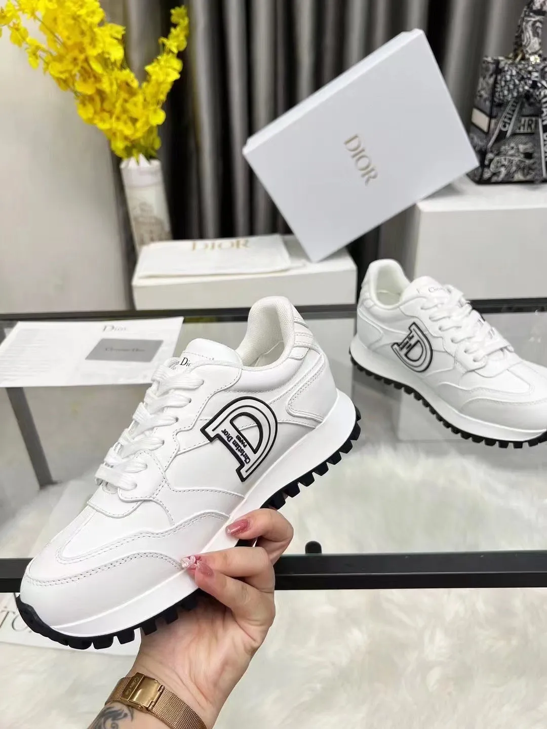 SE1547 C'est Dior Sneaker / Size5-11