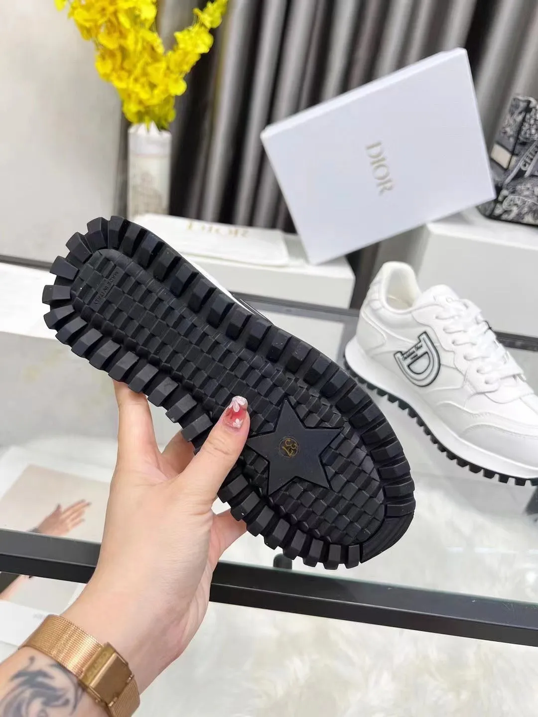 SE1547 C'est Dior Sneaker / Size5-11