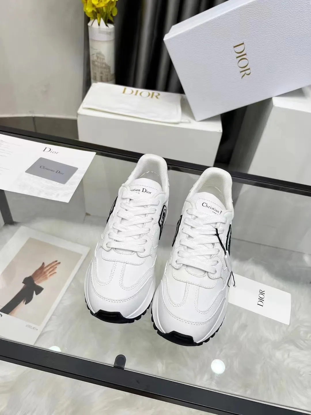 SE1547 C'est Dior Sneaker / Size5-11