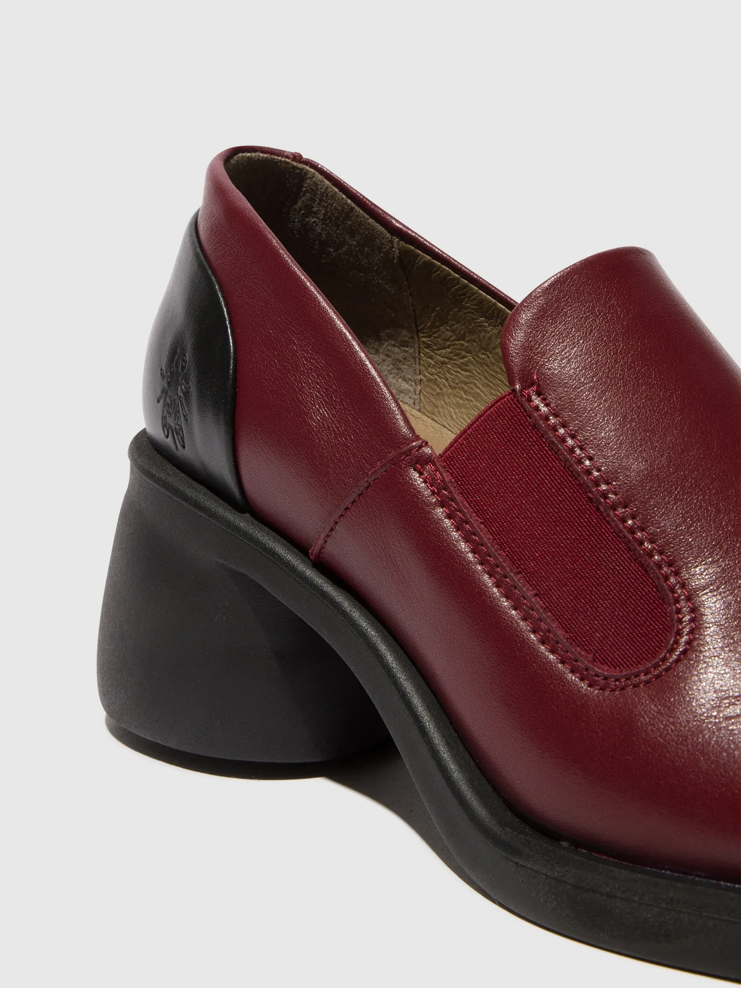 Slip-on Shoes HUCH004FLY WINE/BLACK